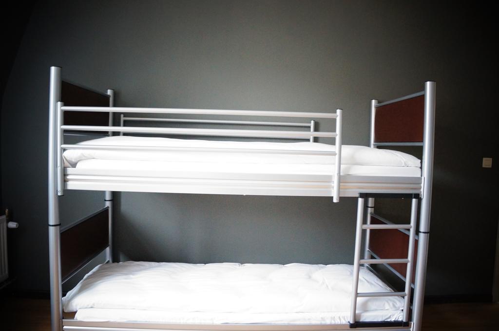 Es Hostel Saint-Gilles 客房 照片