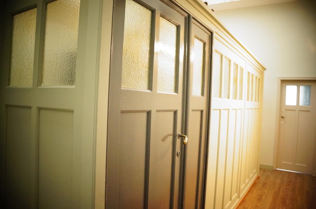 Es Hostel Saint-Gilles 外观 照片