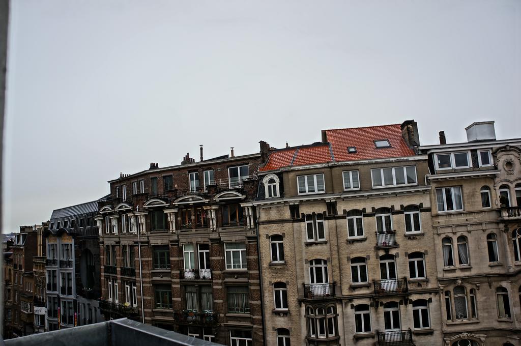 Es Hostel Saint-Gilles 外观 照片